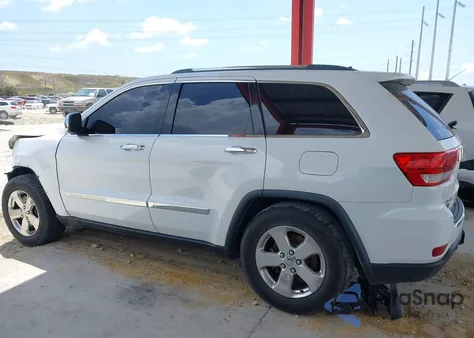 2013 Jeep Grand Cherokee Overland z USA, uszkodzony, nr VIN 1C4RJFCT5DC642313